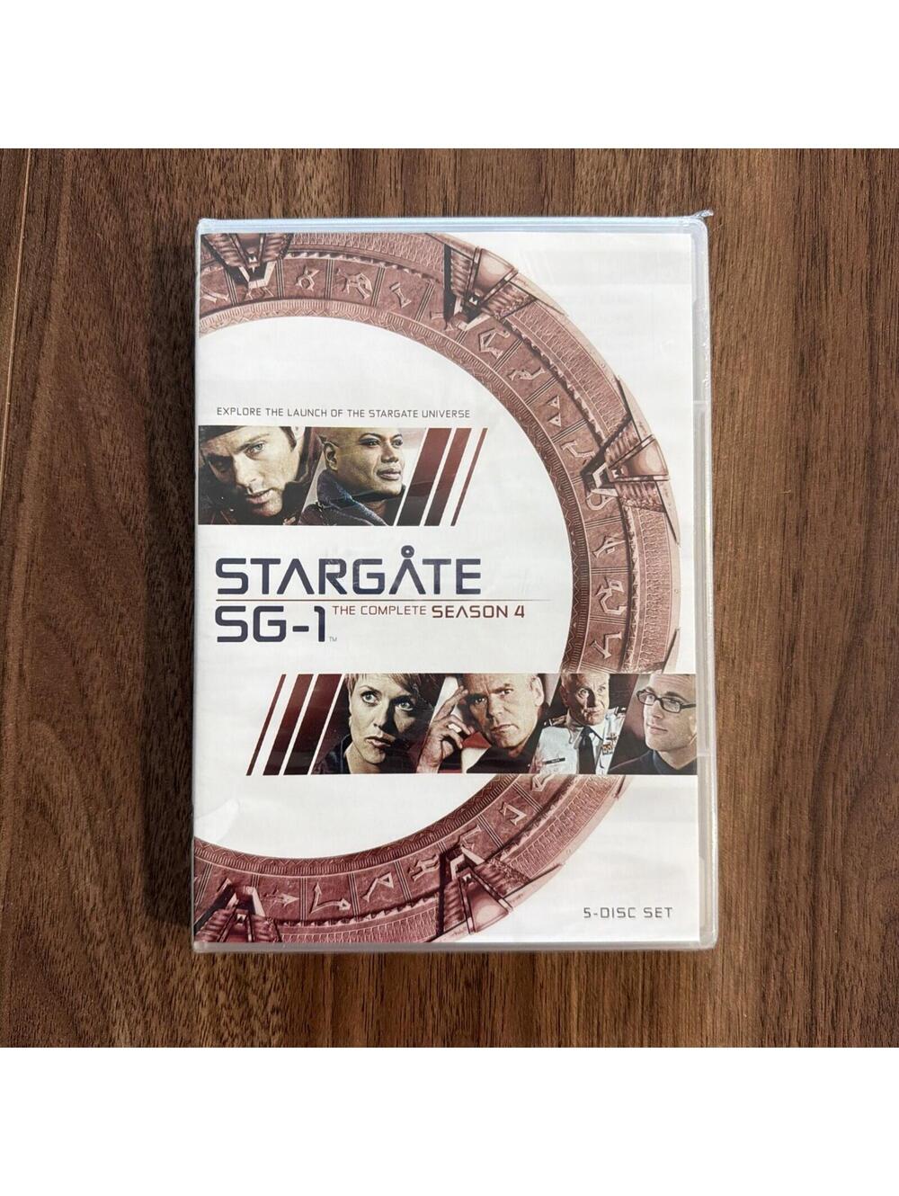 NEW STARGATE SG 1: SEASON 4 Amanda Tapping, Christopher Judge, Michael
